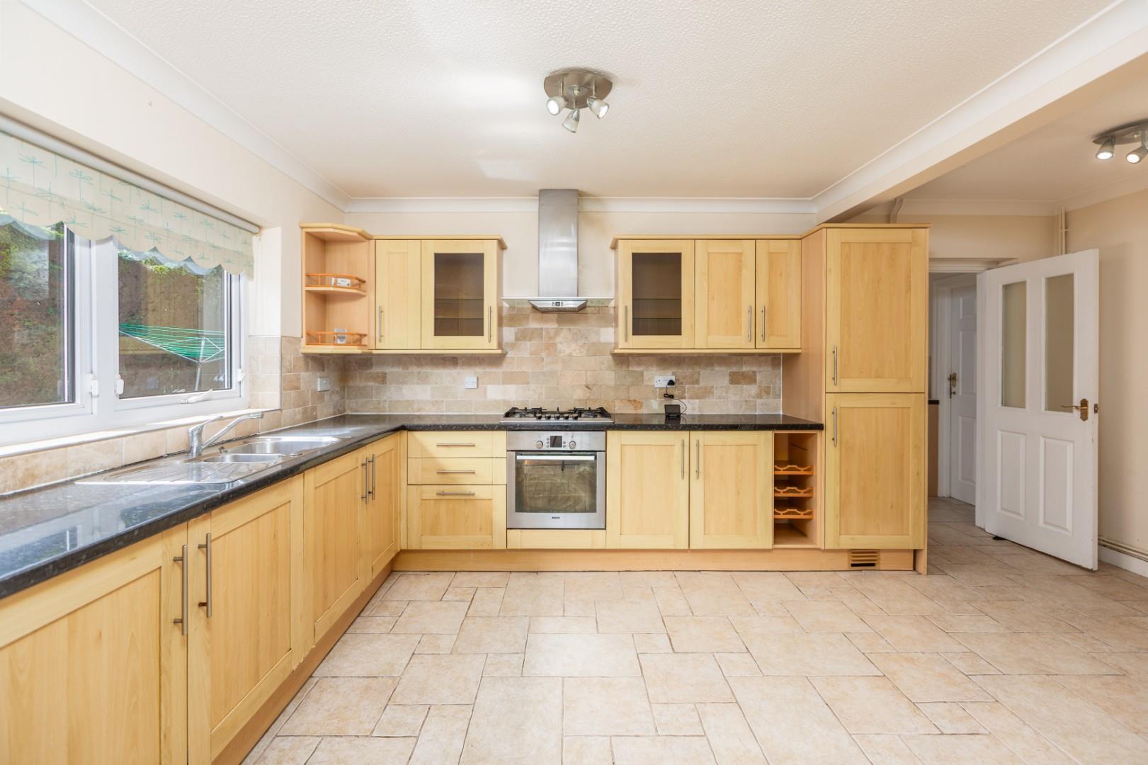 Whitegates, Mayals, Swansea, SA3 5HW